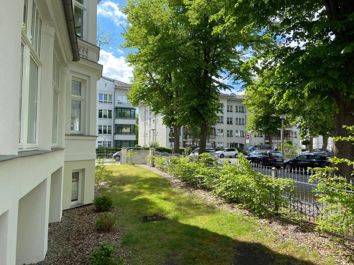 Birnbom Warnemuende Rostock Exterior photo